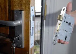 Plainfield Expert Locksmith Plainfield, NJ 908-367-5397 - 6a-Locks-Replace
